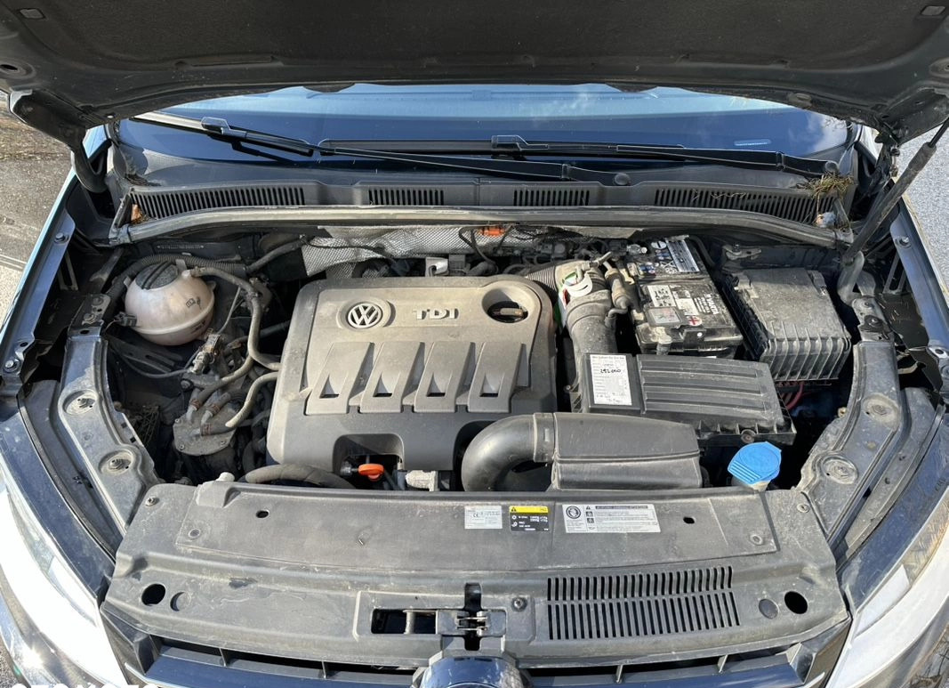 Volkswagen Sharan cena 46999 przebieg: 300936, rok produkcji 2013 z Chojnice małe 277